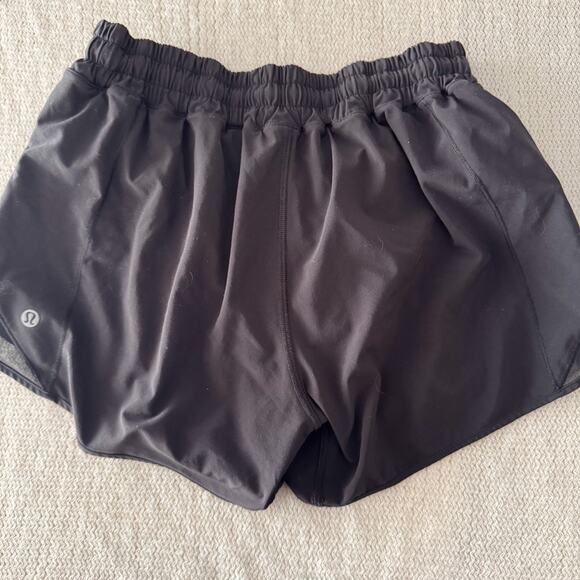 Lululemon Black Hotty Hot Short II Long 4" Inseam Short Size 8 Workout - Picture 7 of 9